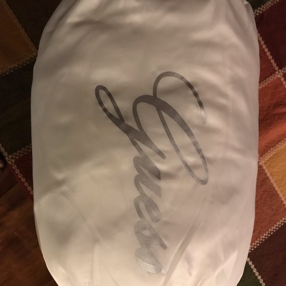 Soft & light hooded white quilted packable jacket - Picture 4 of 9